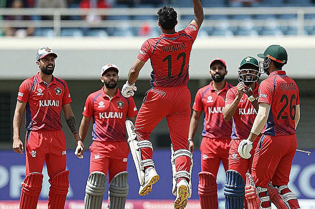 The Four-Fielder Trap: The New Geography of Overs 15–40 in Asian ODI Cricket
